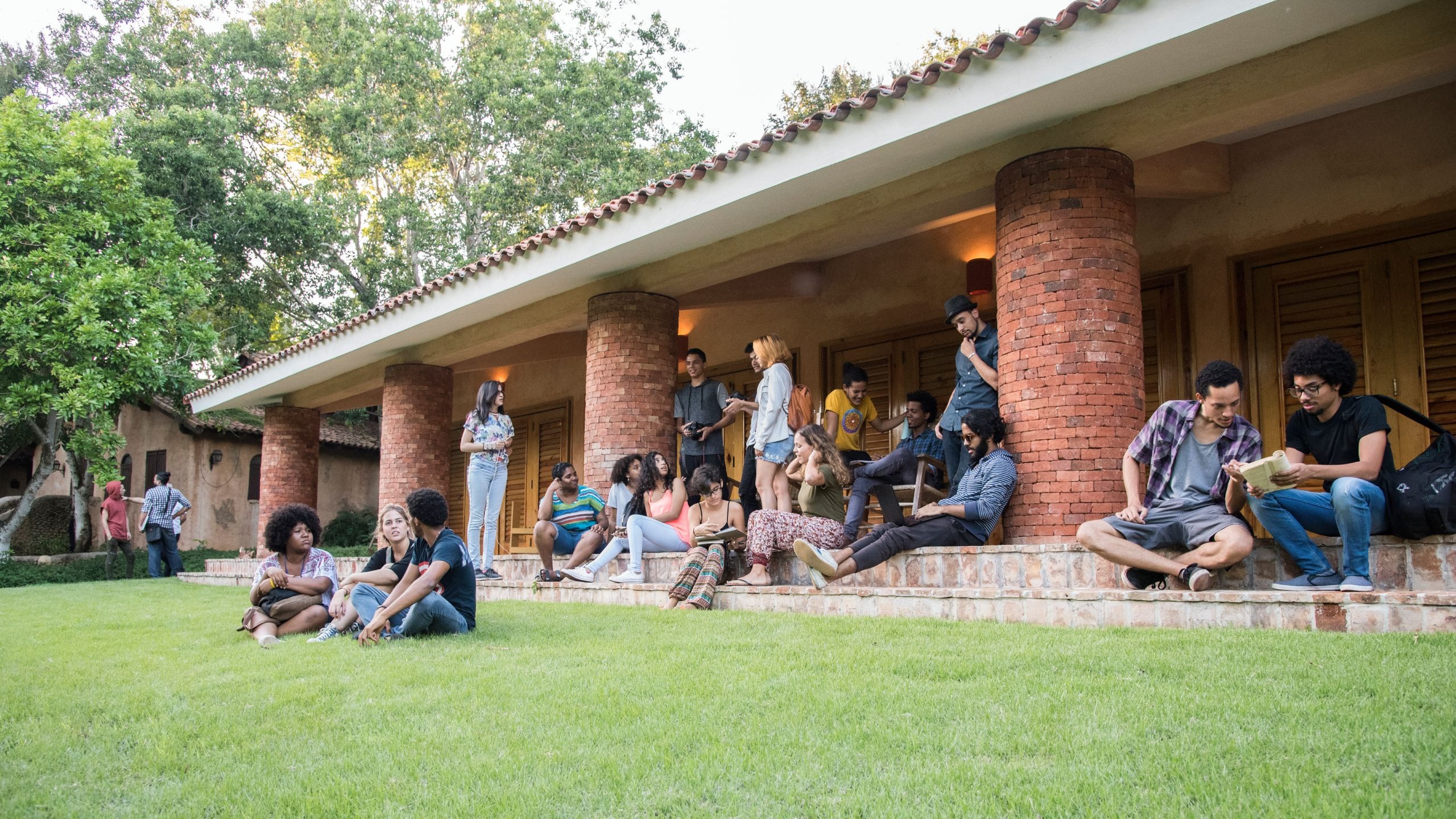 CHAVÓN School of Design